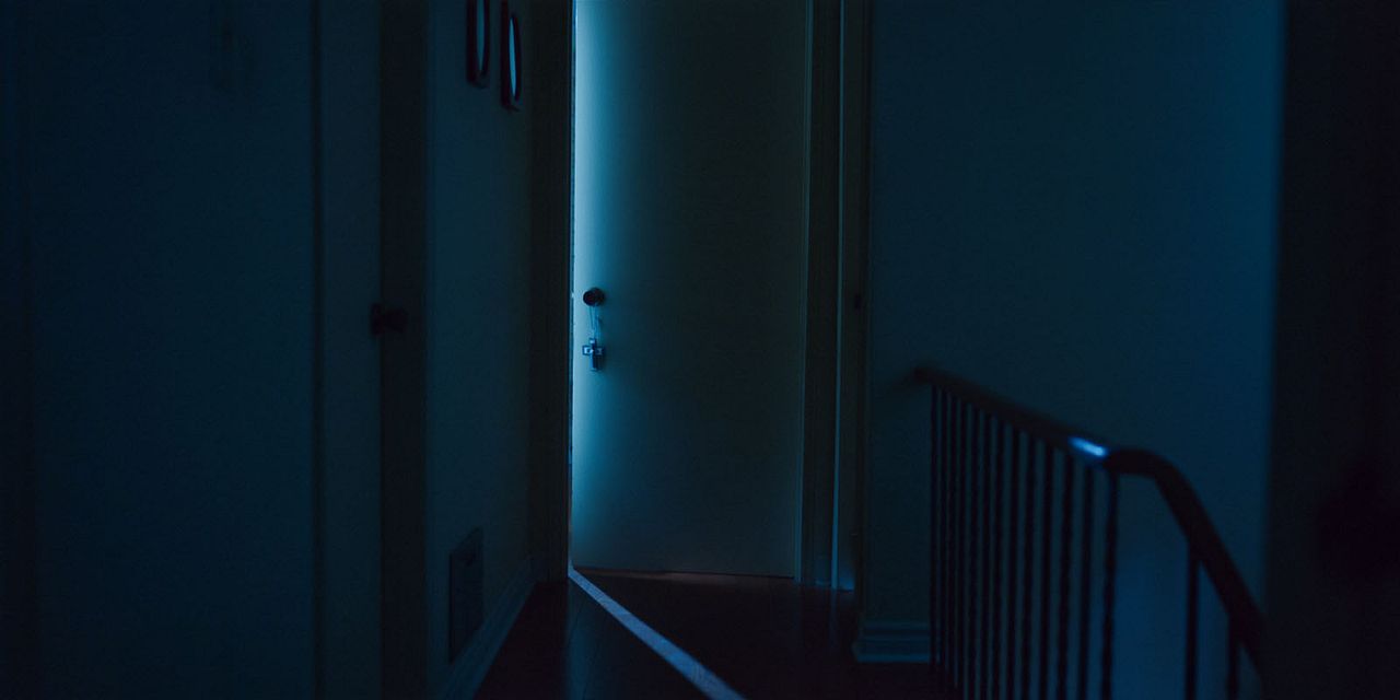 Undertone : Photo