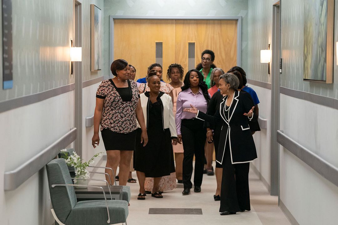 Beauty In Black : Photo Debbi Morgan