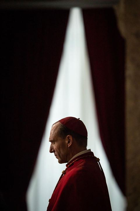 Conclave : Photo Ralph Fiennes