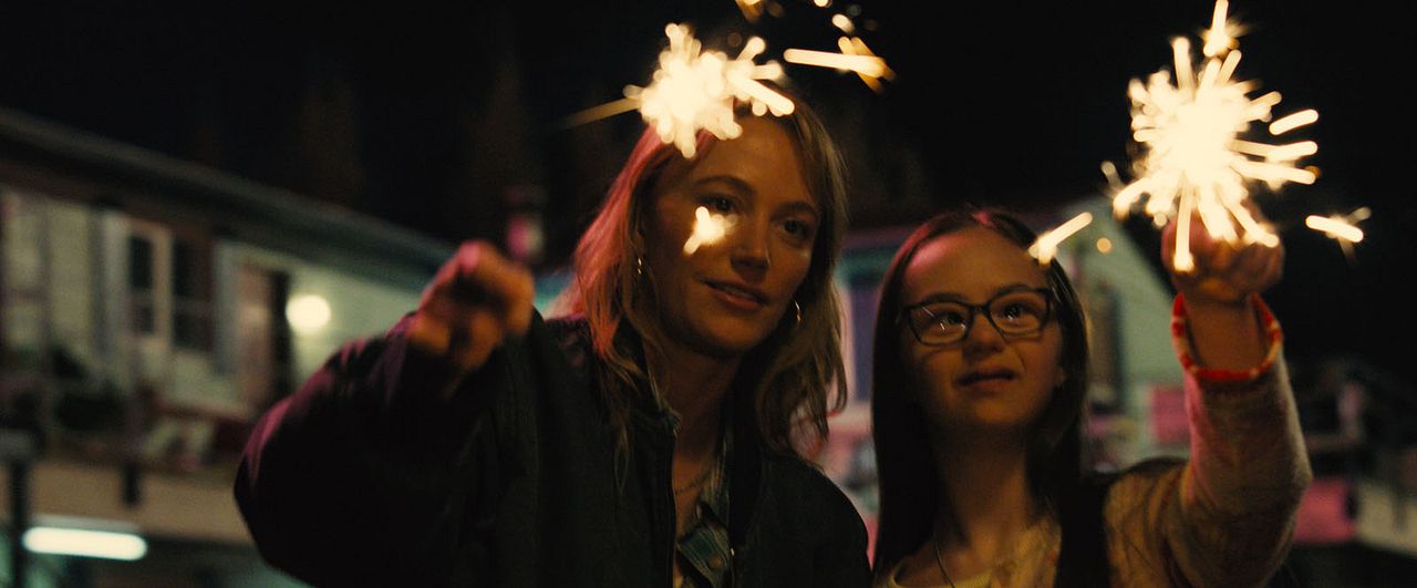 Reminders Of Him : Photo Maika Monroe, Monika Myers