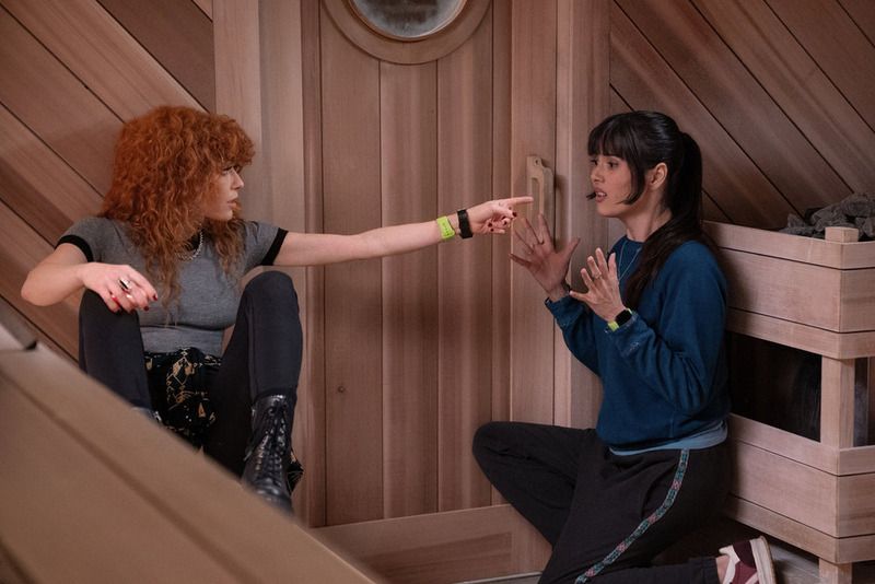 Poker Face : Photo Natasha Lyonne, Patti Harrison