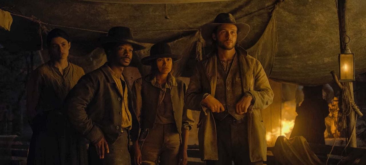 Photo Diana Silvers, Nick Robinson, Lamar Johnson, Natalia del Riego