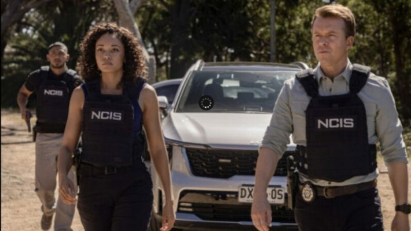 NCIS: Sydney : Photo Olivia Swann, Todd Lasance, Sean Sagar