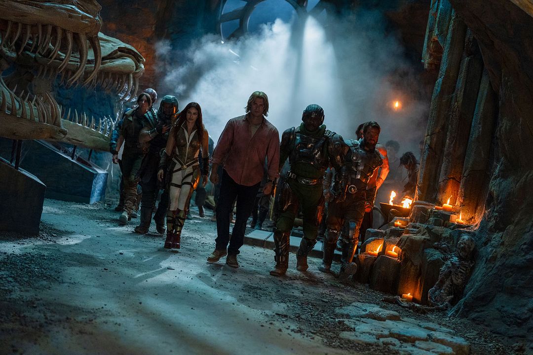 Les Maîtres de l'univers : Photo Camila Mendes, Jon Xue Zhang, Jóhannes Haukur Jóhannesson, Nicholas Galitzine, Idris Elba