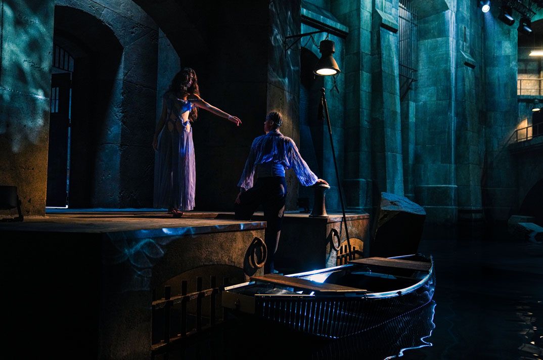 Le Fantôme de l'Opéra : Photo Julien De Saint-Jean, Deva Cassel