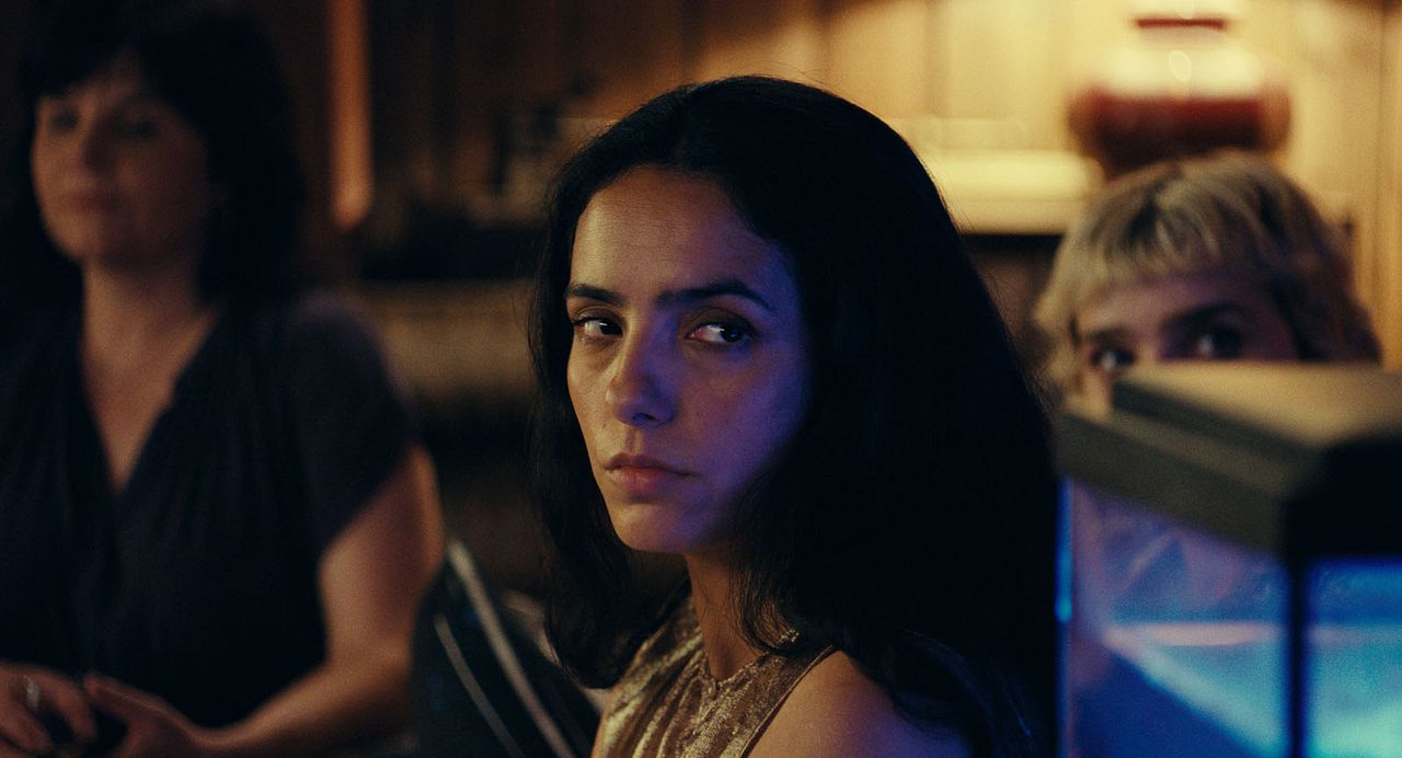 Histoires De La Nuit : Photo Hafsia Herzi