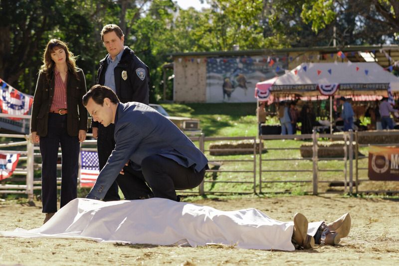 Good Cop/Bad Cop : Photo Luke Cook, Leighton Meester