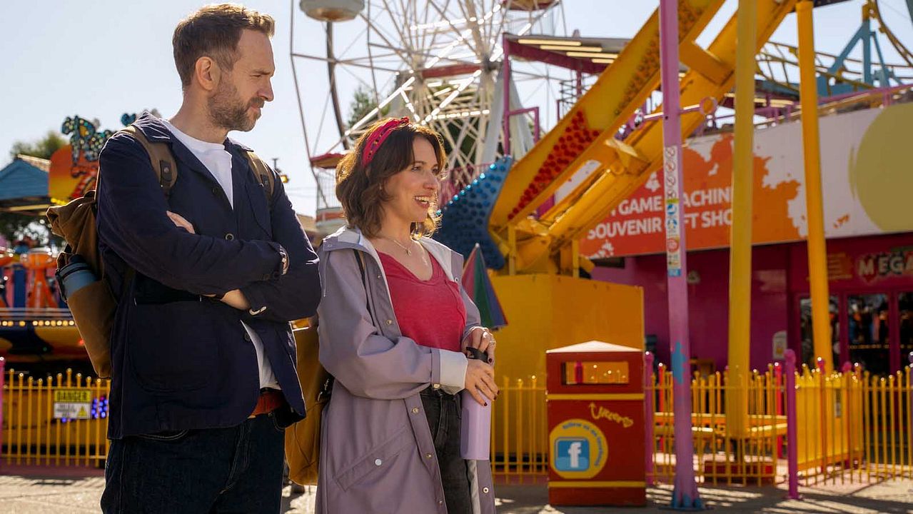 Photo Rafe Spall, Esther Smith