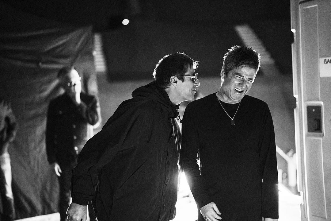 Oasis: Don't Look Back In Anger : Photo