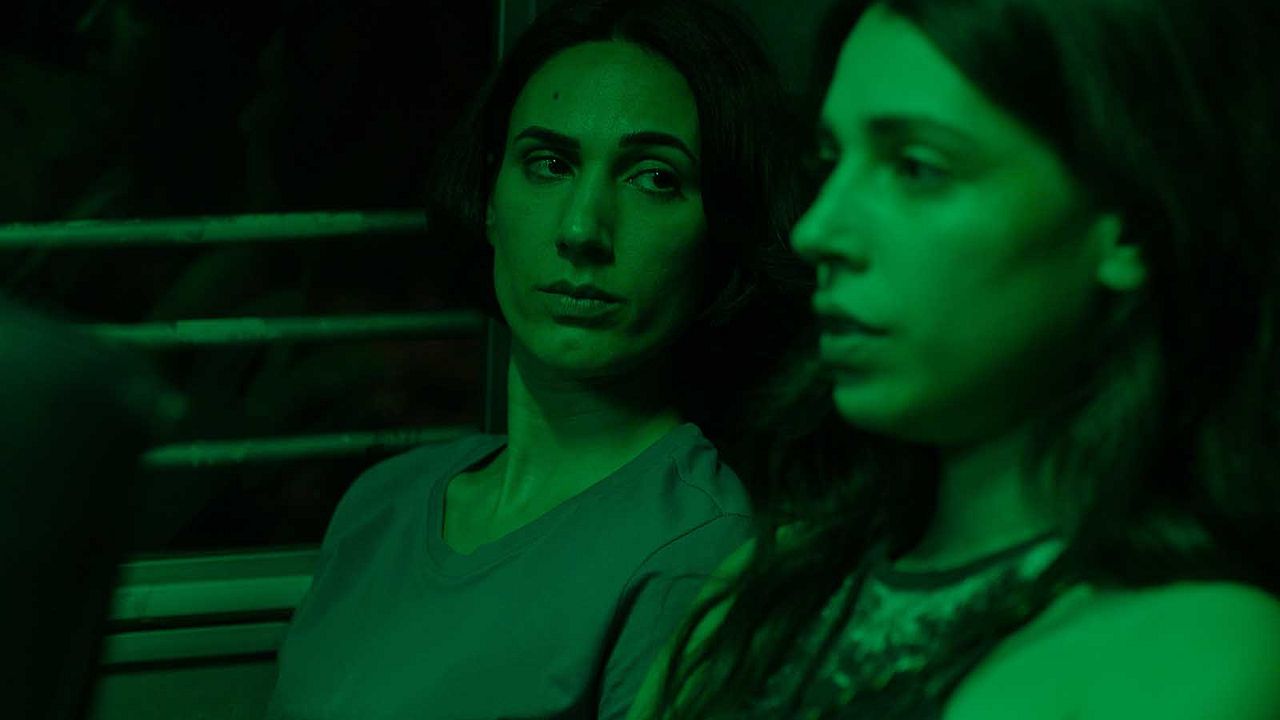 Unconditional : Photo Talia Lynne Ronn, Liraz Chamami