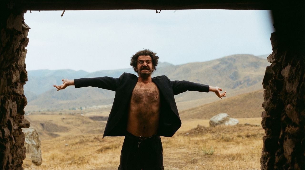 Living Twice, Dying Thrice : Photo
