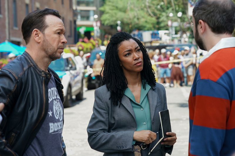 Boston Blue : Photo Donnie Wahlberg, Sonequa Martin-Green