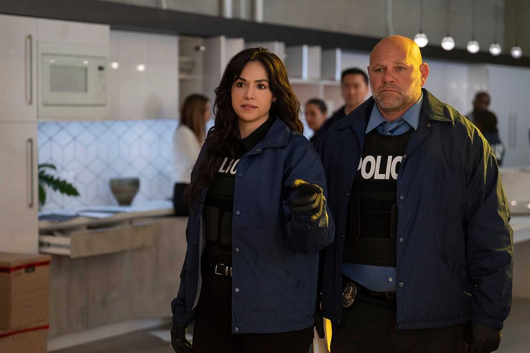 Nemesis : Photo Ariana Guerra, Domenick Lombardozzi