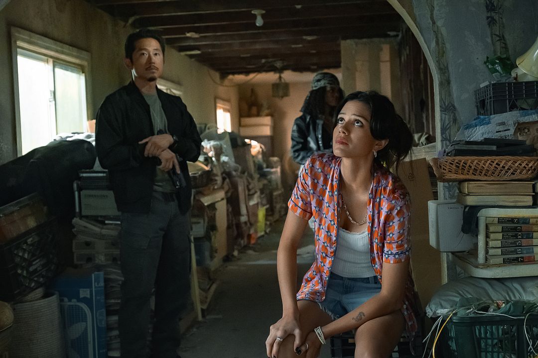 The Rip : Photo Steven Yeun, Sasha Calle