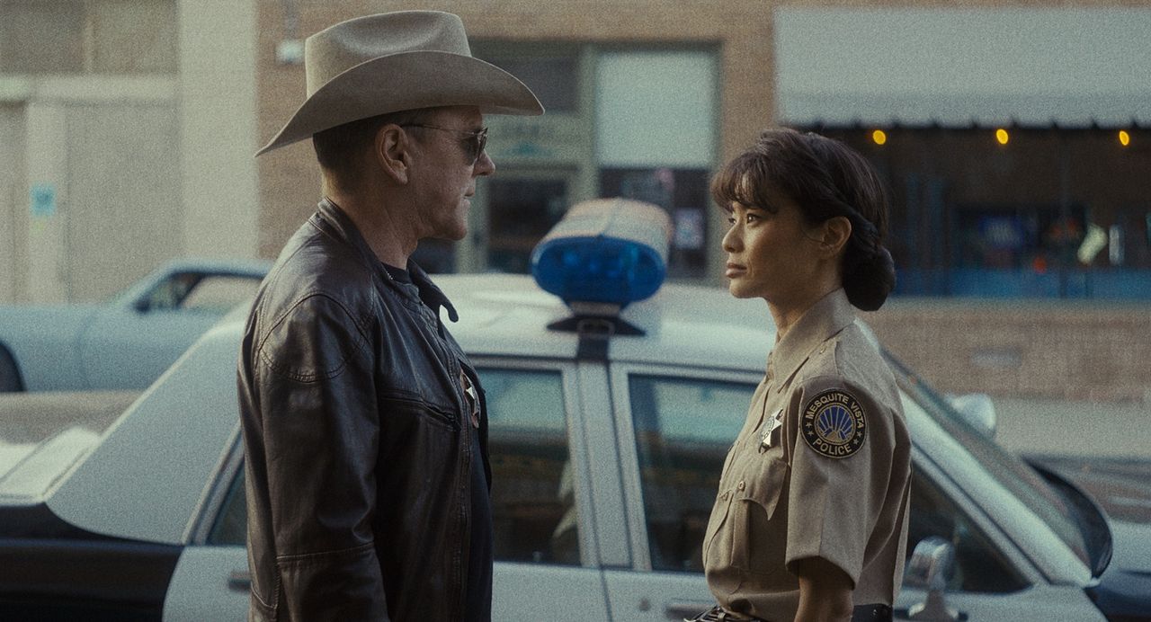 Stone Cold Fox : Photo Kiefer Sutherland, Jamie Chung