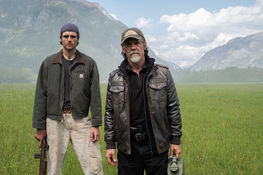 The Dog Stars : Photo Josh Brolin, Jacob Elordi