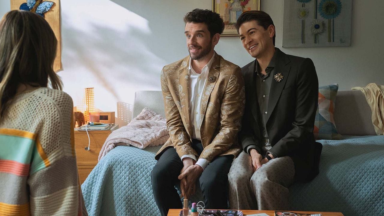 Photo Michael Urie, Devin Kawaoka