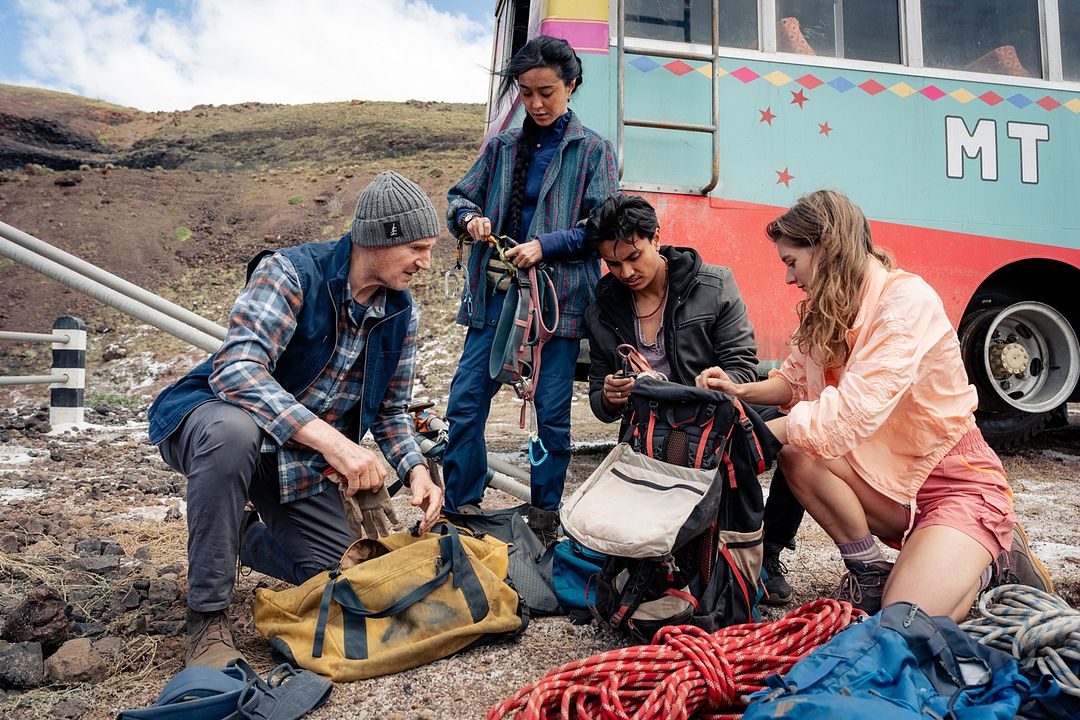 Ice Road: Vengeance : Photo Saksham Sharma, Grace O’Sullivan, Bingbing Fan, Liam Neeson