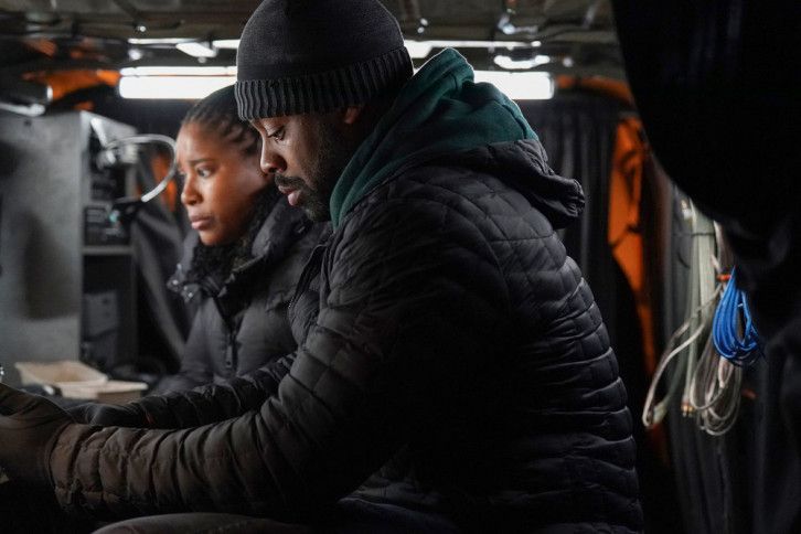Chicago Police Department : Photo LaRoyce Hawkins, Toya Turner