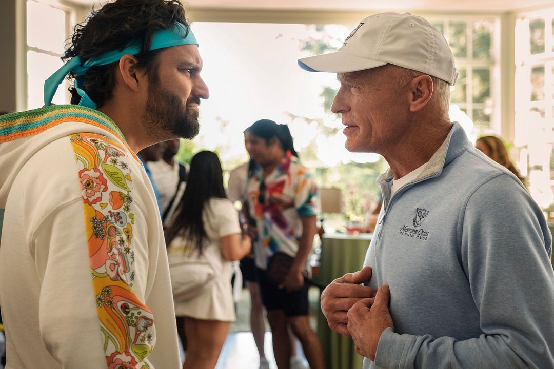Les Fous du Pickleball : Photo Ed Harris, Jake Johnson