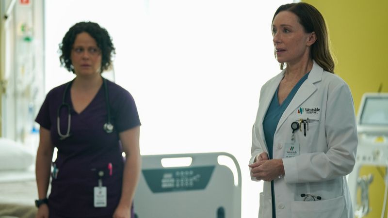 Dr Amy : Photo Molly Parker