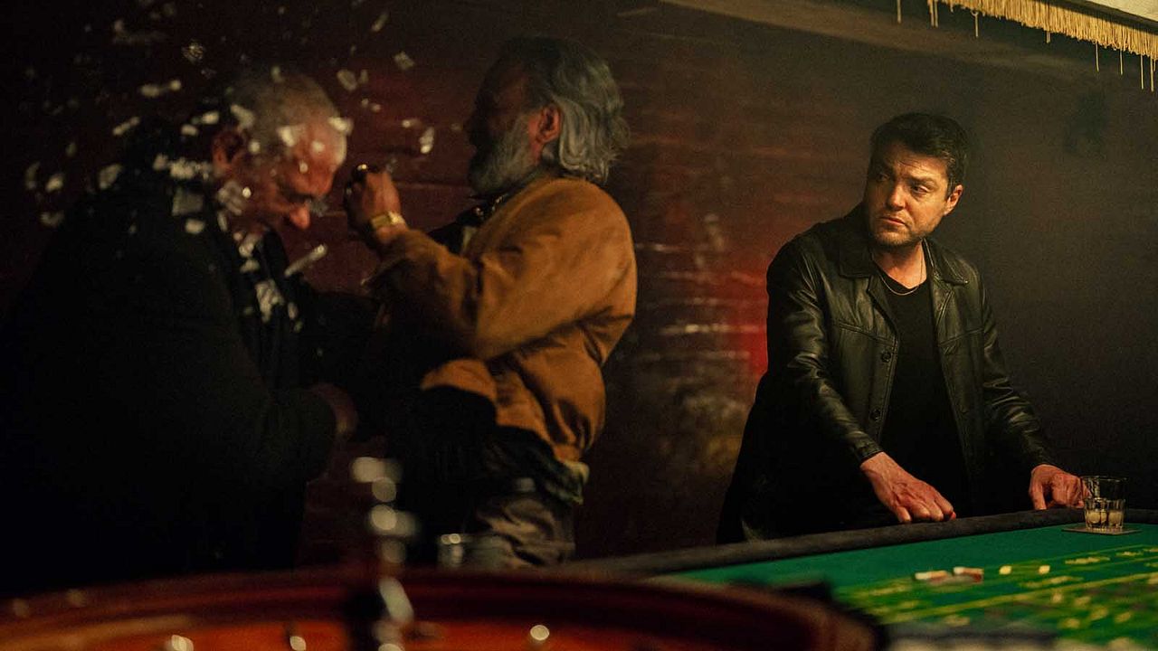 Legends : Photo Gerald Kyd, Tom Burke
