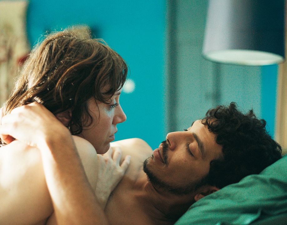 Derrière les palmiers : Photo Driss Ramdi, Sara Giraudeau