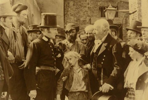 Oliver Twist : Photo John Howard Davies