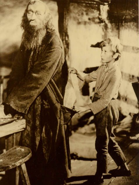Oliver Twist : Photo Alec Guinness, John Howard Davies