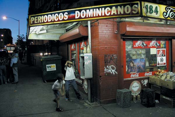 All night bodega : Photo