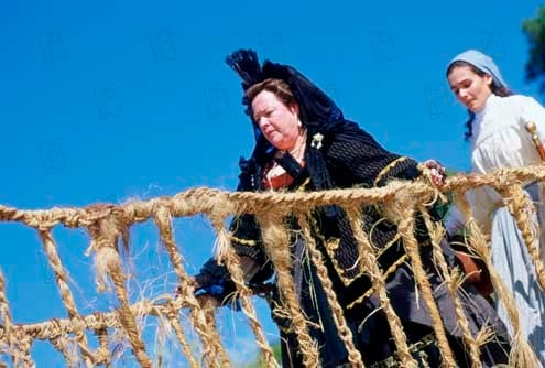 Le Pont du roi Saint-Louis : Photo Mary McGuckian, Kathy Bates