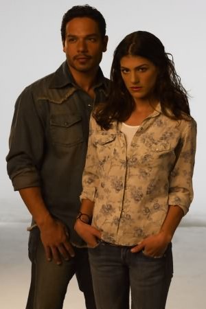 Photo Greg Serano, Genevieve Padalecki