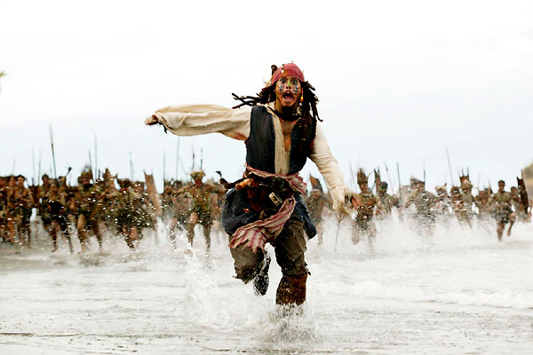 Pirates des Caraïbes : le Secret du Coffre Maudit : Photo Johnny Depp