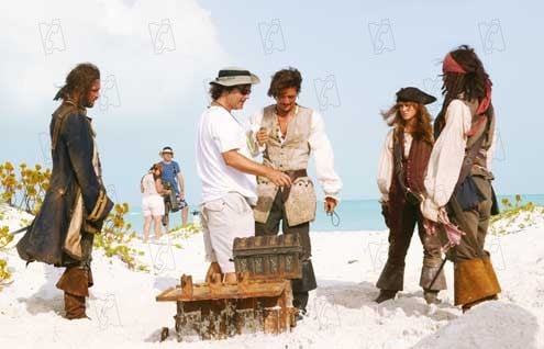 Pirates des Caraïbes : le Secret du Coffre Maudit : Photo Orlando Bloom, Gore Verbinski, Johnny Depp, Jack Davenport, Keira Knightley