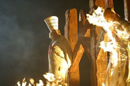 Les Rois Maudits : Photo