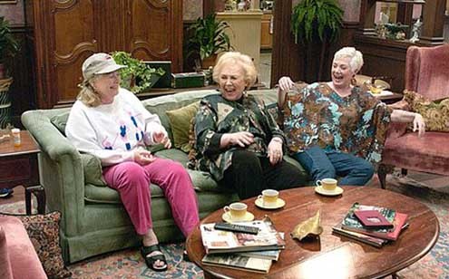 Crazy Party : Photo Shirley Jones, Shirley Knight, Doris Roberts