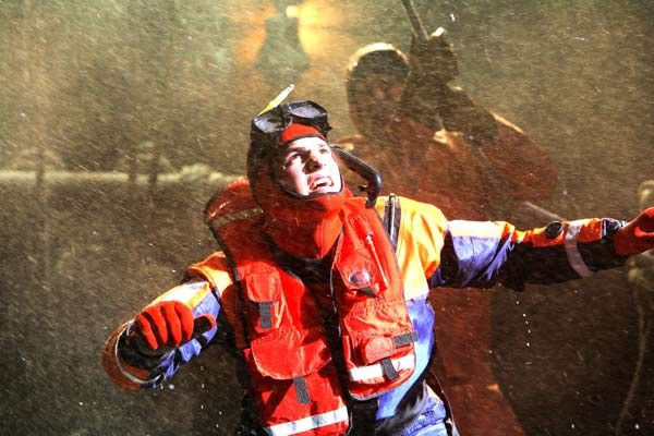Coast Guards : Photo Ashton Kutcher