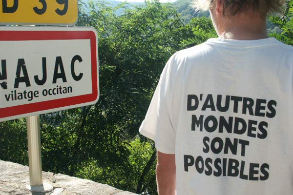 Ici Najac, à vous la terre : Photo Jean-Henri Meunier