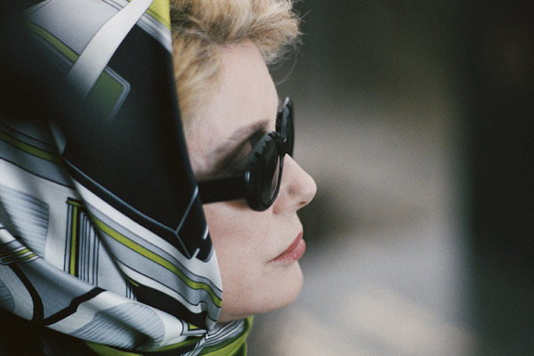 Le héros de la famille : Photo Catherine Deneuve, Thierry Klifa