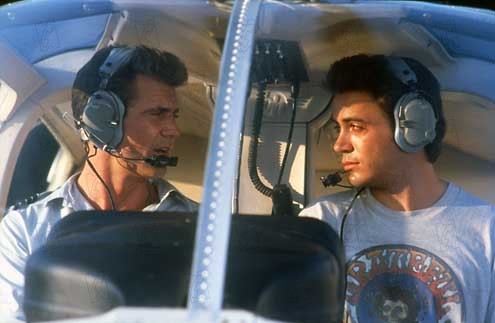 Air America : Photo Mel Gibson, Robert Downey Jr., Roger Spottiswoode