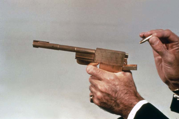 L'Homme au pistolet d'or : Photo