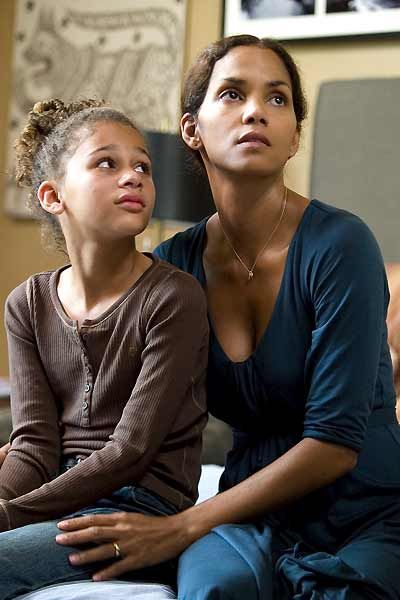Nos souvenirs brûlés : Photo Halle Berry