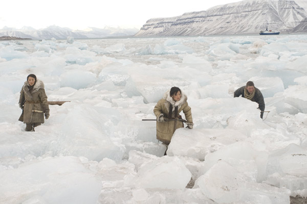 Far North : Photo Michelle Krusiec, Michelle Yeoh, Sean Bean
