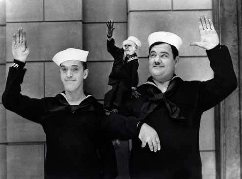 V'la la flotte! : Photo Stan Laurel, Oliver Hardy, James Parrott