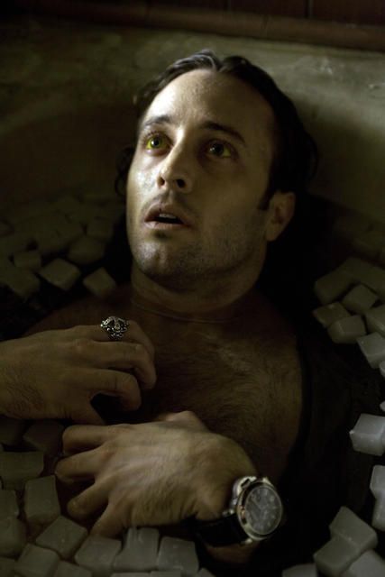 Photo Alex O'Loughlin