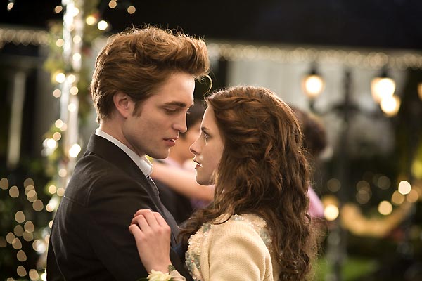 Twilight - Chapitre 1 : fascination : Photo Robert Pattinson, Stephenie Meyer, Catherine Hardwicke, Kristen Stewart