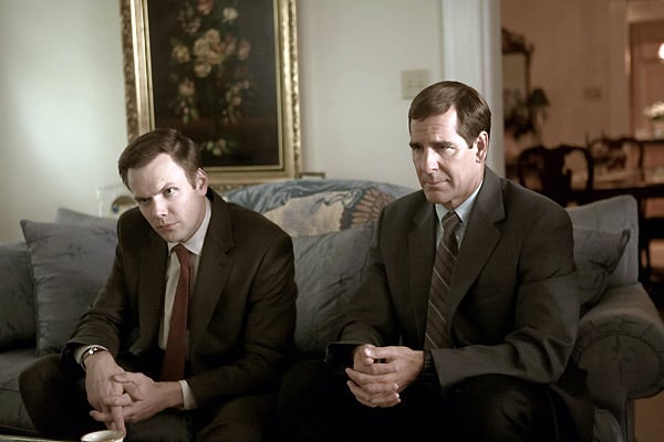 The Informant ! : Photo Joel McHale, Scott Bakula