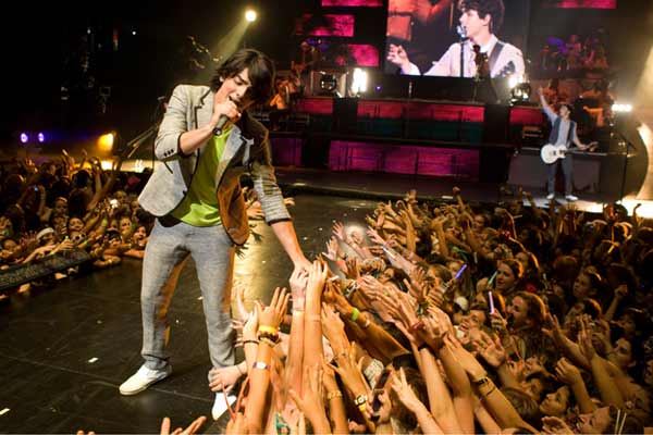 Jonas Brothers : le concert événement 3D : Photo Joe Jonas, Bruce Hendricks