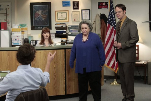 The Office (US) : Photo John Krasinski, Kathy Bates, Ellie Kemper, Rainn Wilson