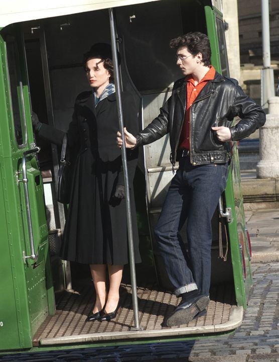 Nowhere Boy : Photo Aaron Taylor-Johnson, Kristin Scott Thomas